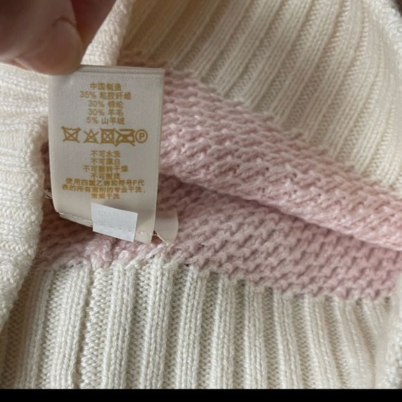 🍒 Kate Spade Cupcake hat - Picture 6 of 6